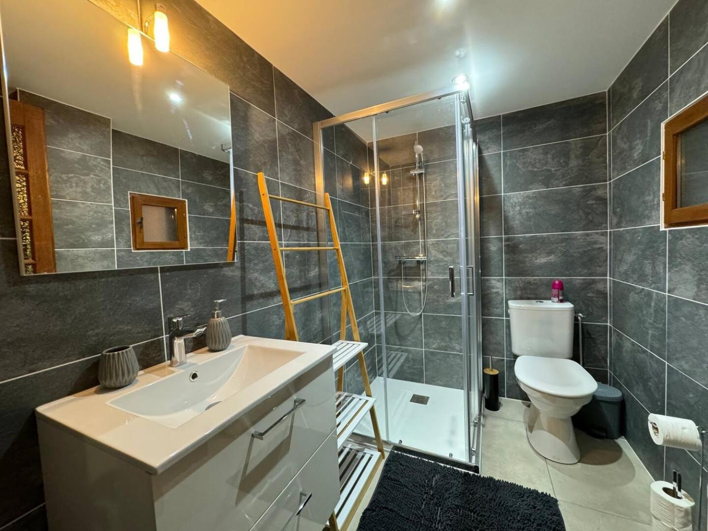 Les Chambres Tonics Montrevel-en-Bresse 外观 照片